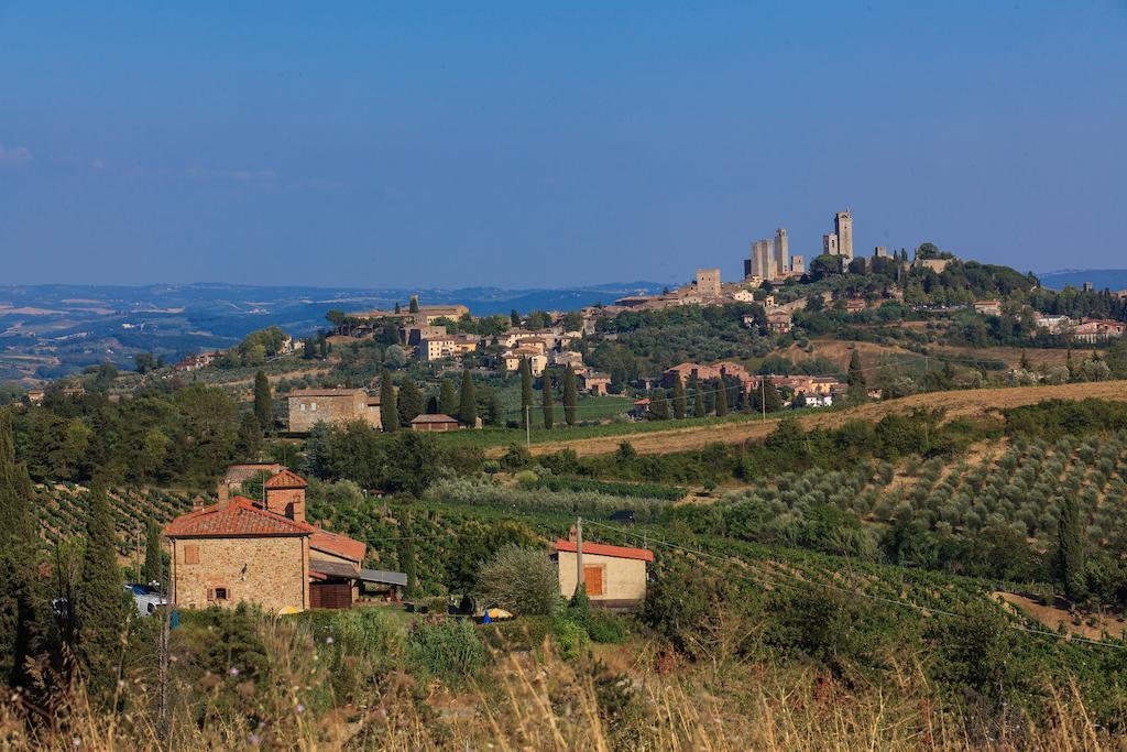 Casa Vacanza Le Case San Gimignano Exterior photo